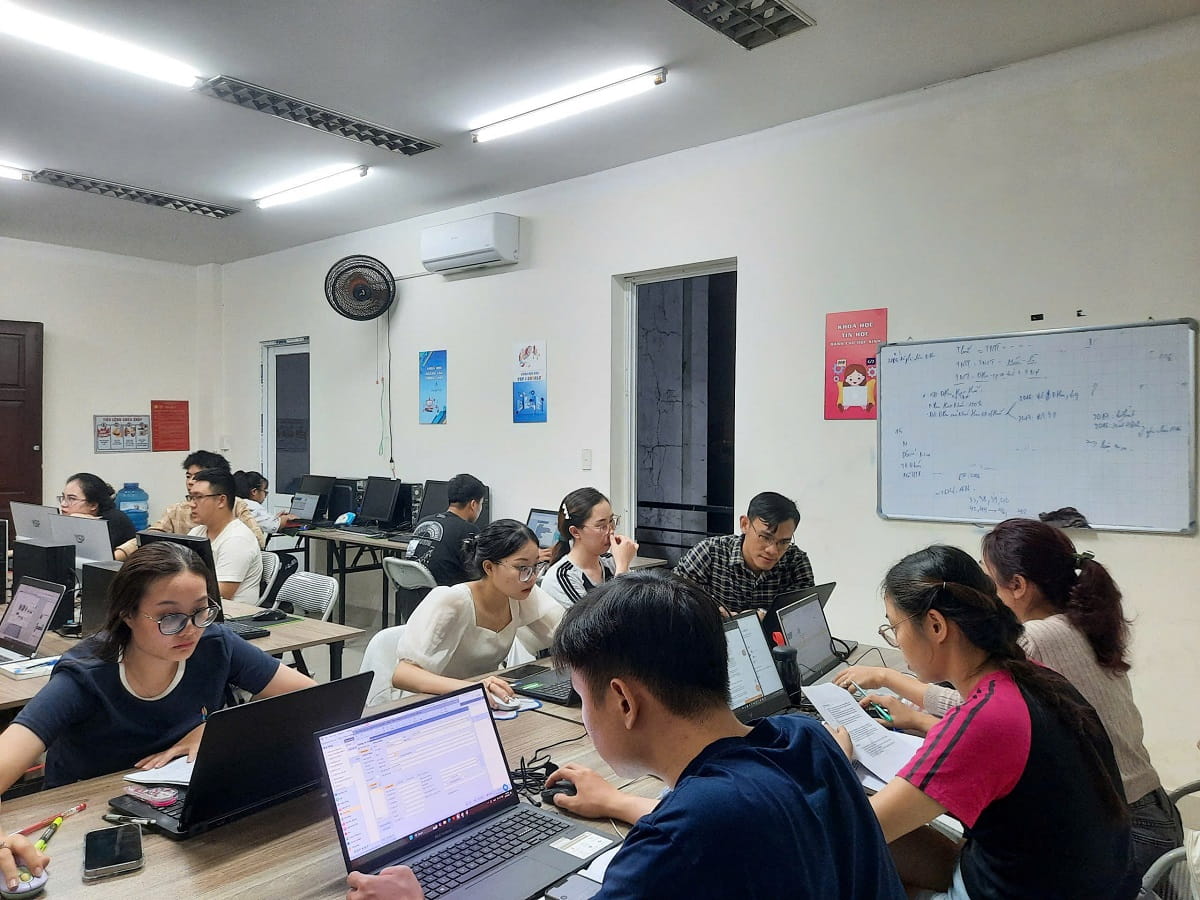 Trung tâm Tin học Trí Việt